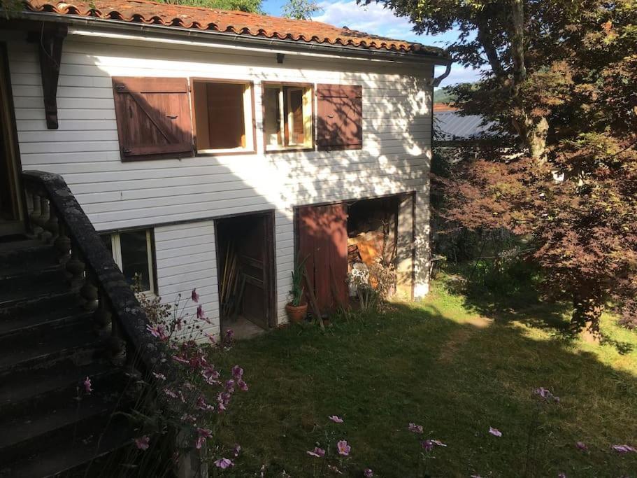 Villa Lerable Pourpre De La Grotte Au Lion Arbon Exterior foto